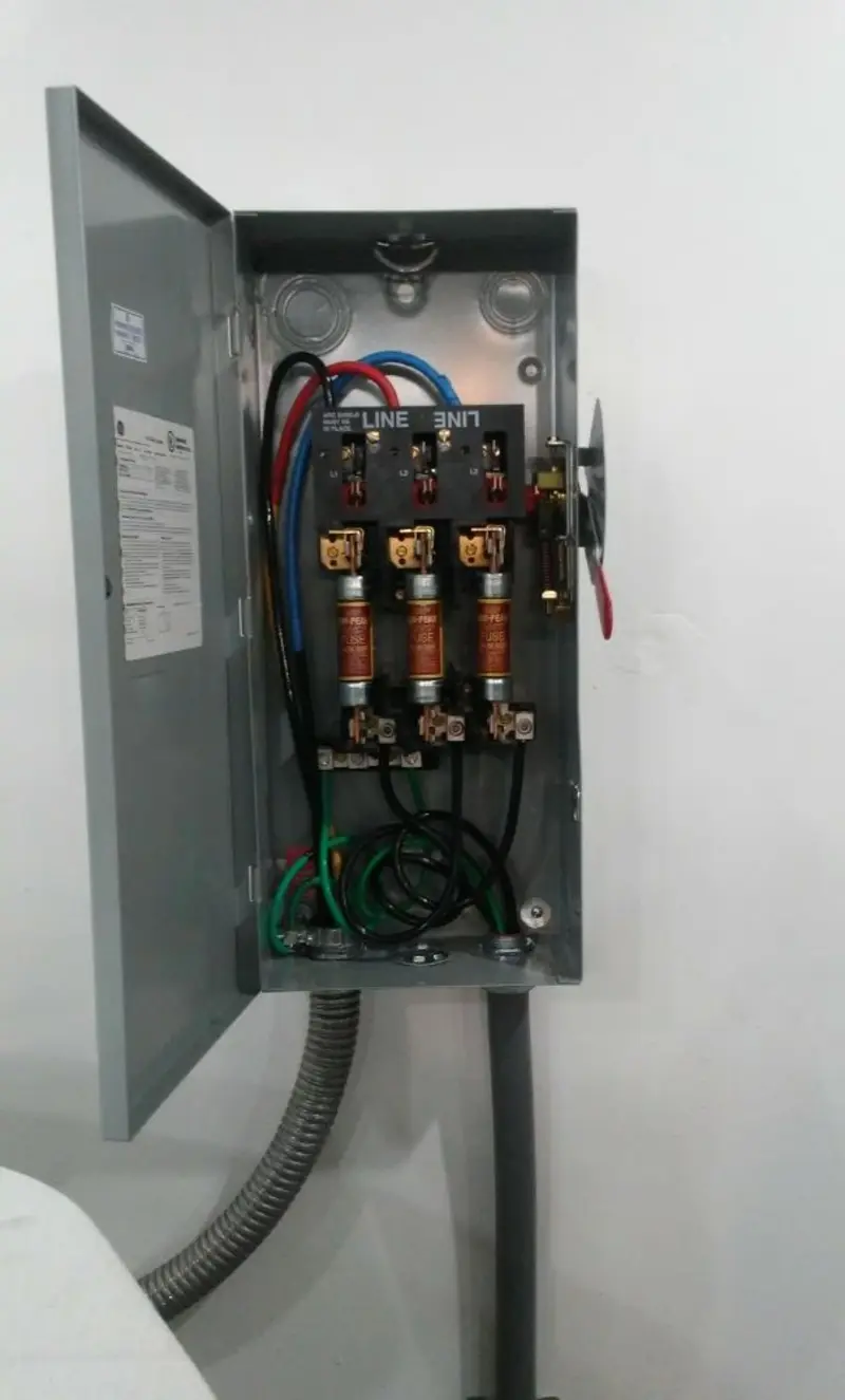 Three-phase disconnect switch installed for Electrical Wiring & Rewiring in Holden